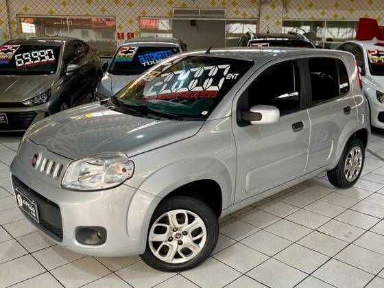 FIAT UNO 1.0 EVO VIVACE 8V FLEX 4P MANUAL FIAT UNO 1.0 EVO VIVACE 8V FLEX 4P MANUAL